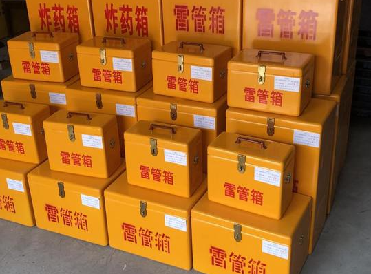 措勤玻璃钢雷管箱的使用寿命一般是多少？