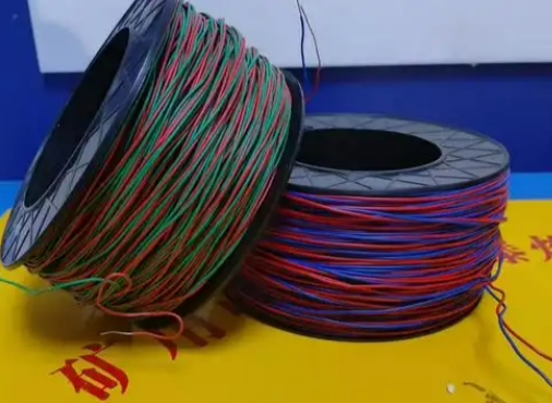 措勤放炮线的主要材质有哪些？不同材质的适用场景有何区别？
